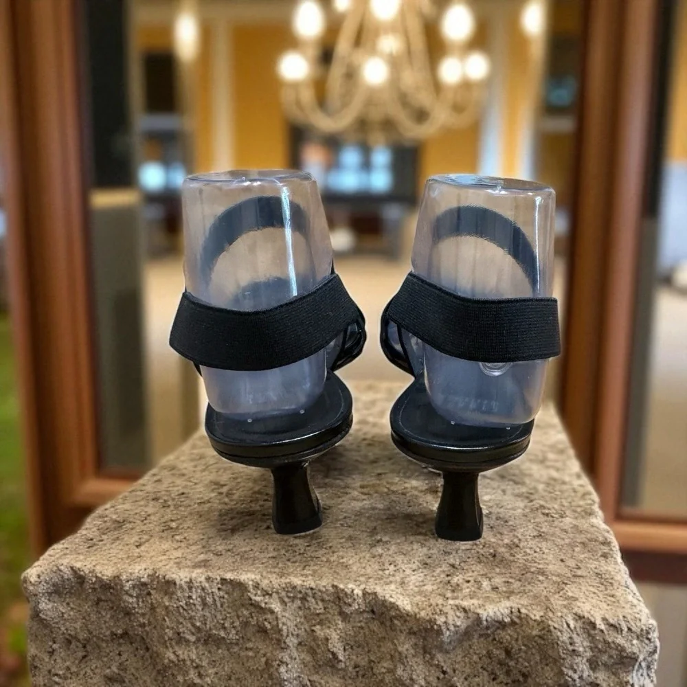 🤑STUART WEITZMAN AUTH🚨🖤🚨 $299 Black Strappy‎ Slingback heel Sandals Size 9